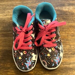 Kids Heelys size 1